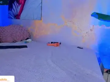 Chaturbate Free Live Porn of camilawhite_