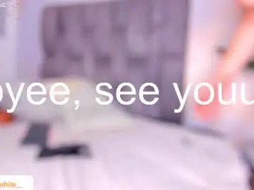 Chaturbate Live Sex Cam of camilawhite_