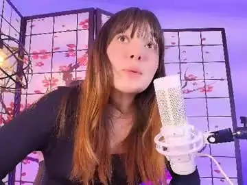 Chaturbate Free Live Porn of fluffy_bubble21