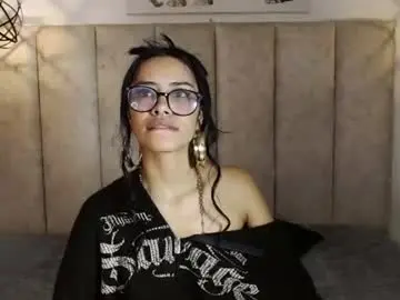 Chaturbate Nude Webcam of miahotcs