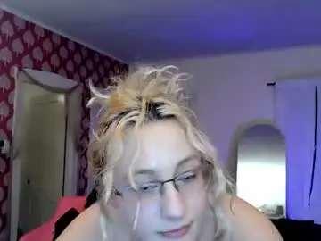 Chaturbate Adult Video Chat of switchykitty