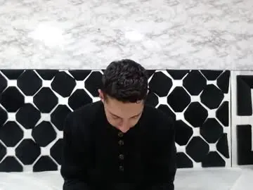 Chaturbate Live Sex Cam of thiagos19