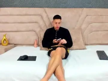 Chaturbate Nude Webcam of thiagos19
