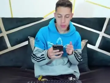 Chaturbate Free Porn Cam of thiagos19