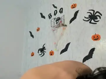 Chaturbate Free Porn Cam of dady_show69
