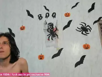 Chaturbate Free Live Porn of dady_show69