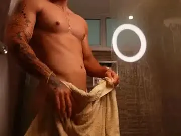 Chaturbate Free Live Porn of noha_miler