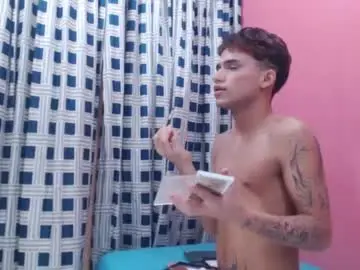 Chaturbate Sex Chat of paulwalker19