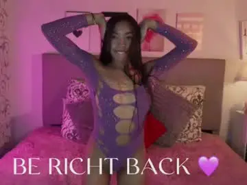 Chaturbate Nude Webcam of pocahontas_moon