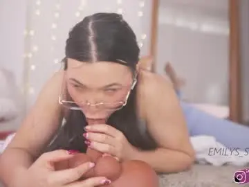Chaturbate Free Porn Cam of emilys_scott