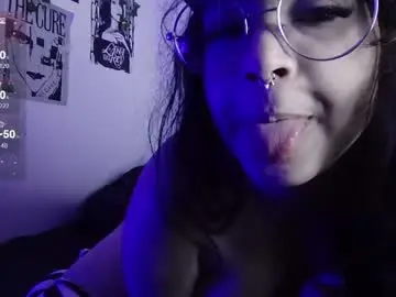 Chaturbate Sex Cam of midnightkitten_