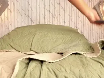 Chaturbate Adult Video Chat of emilly_mell