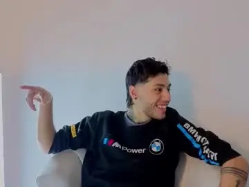 Chaturbate Live Porn of hinata_itachi