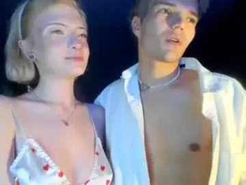 Chaturbate Live Sex Cam of annalucasshow