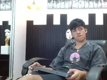 Chaturbate Nude Webcam of ren_storm