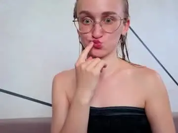 Chaturbate Watch Live Sex Cams of _ruby_kim