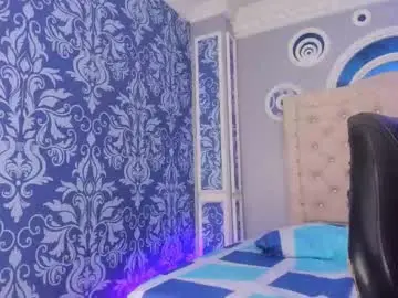 Chaturbate Sex Cam of beele_and_evie