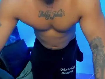 Chaturbate Best live sex cam show of damian_torner