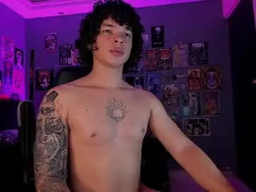 Chaturbate Live Sex Cam of ian_versace