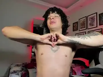 Chaturbate Live Sex of ian_versace