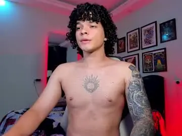 Chaturbate Best live sex cam show of ian_versace