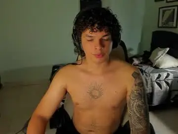 Chaturbate Best live sex cam show of ian_versace