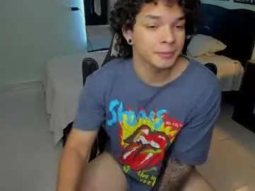 Chaturbate Best live sex cam show of ian_versace