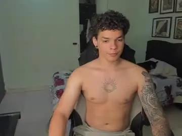 Chaturbate Watch Live Sex Cams of ian_versace