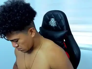 Chaturbate Free Porn Cam of tom_kingfit