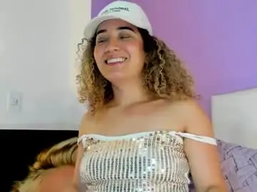 Chaturbate Free Porn Cam of charlotte1117