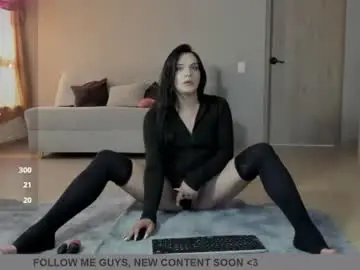 Chaturbate Live Sex Cam of goddess_of_the_moon