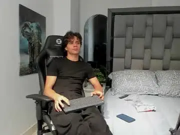 Chaturbate Best live sex cam show of ken_steel1