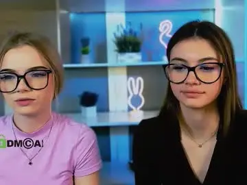 Chaturbate Live Sex Cam of mia_bamby1