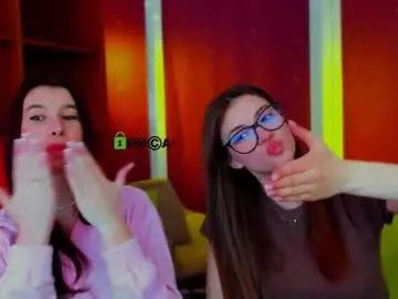 Chaturbate Adult Video Chat of mia_bamby1