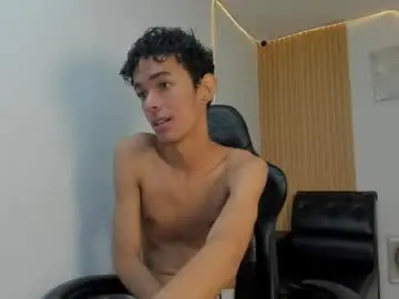 Chaturbate Private Sex Chat of hideaky_boycum
