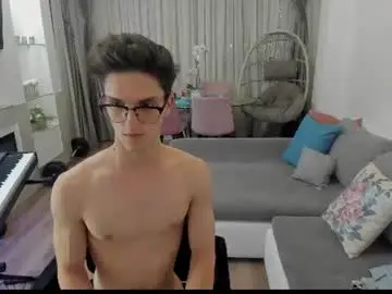 Chaturbate Best live sex cam show of johnnyk8