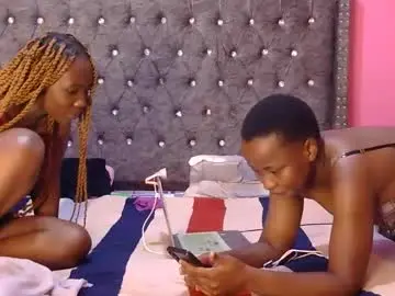 Chaturbate Live Sex of lisah22_