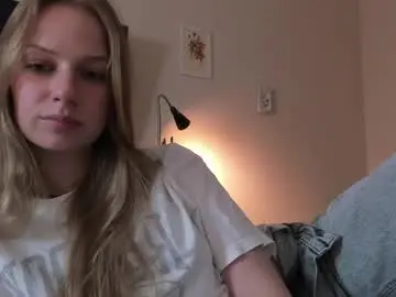 Chaturbate Sex Cam of magic_couple13