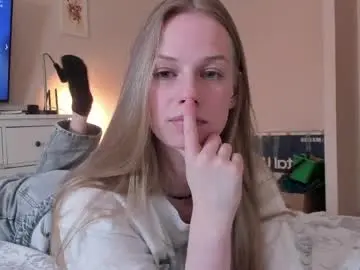 Chaturbate Watch Live Sex Cams of magic_couple13