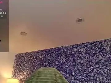 Chaturbate Live Sex of meowmurr_