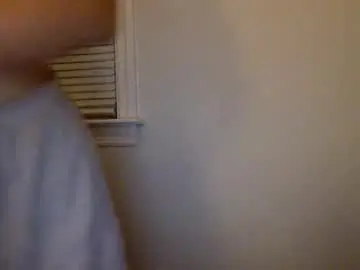 Chaturbate Live Sex Cam of sweetlittleangela