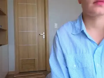 Chaturbate Live Sex Cam of tenderlovesss