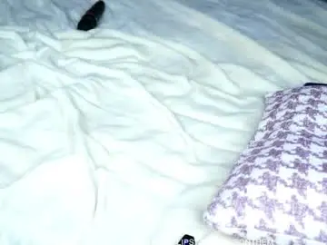 Chaturbate Adult Video Chat of lipswithsmileonthem