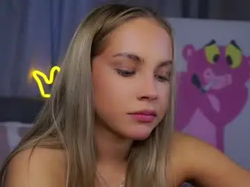 Chaturbate Free Porn Cam of lipswithsmileonthem