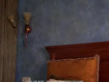 Chaturbate Adult Video Chat of lipswithsmileonthem