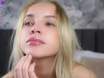 Chaturbate Adult Webcams of lipswithsmileonthem