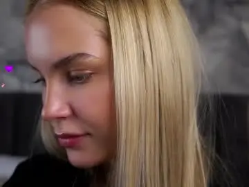 Chaturbate Live Sex of lipswithsmileonthem