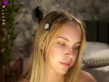 Chaturbate Best live sex cam show of lipswithsmileonthem