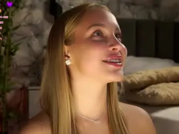 Chaturbate Live Porn of lipswithsmileonthem