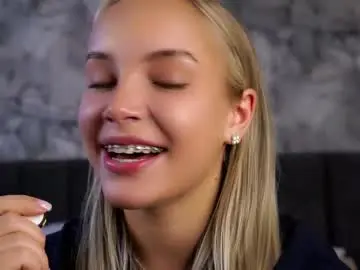 Chaturbate Private Sex Chat of lipswithsmileonthem